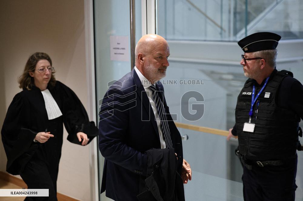 Le Pen RN Party leaves her Trial Verdict for EU Fund Embezzlement - Paris