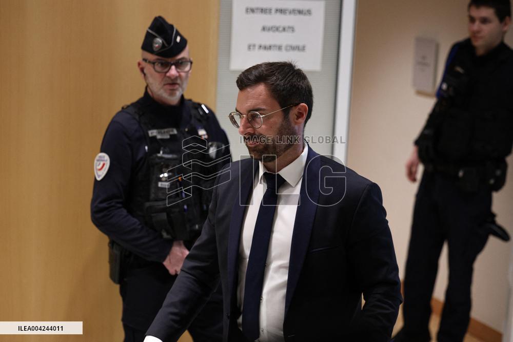 Le Pen RN Party leaves her Trial Verdict for EU Fund Embezzlement - Paris