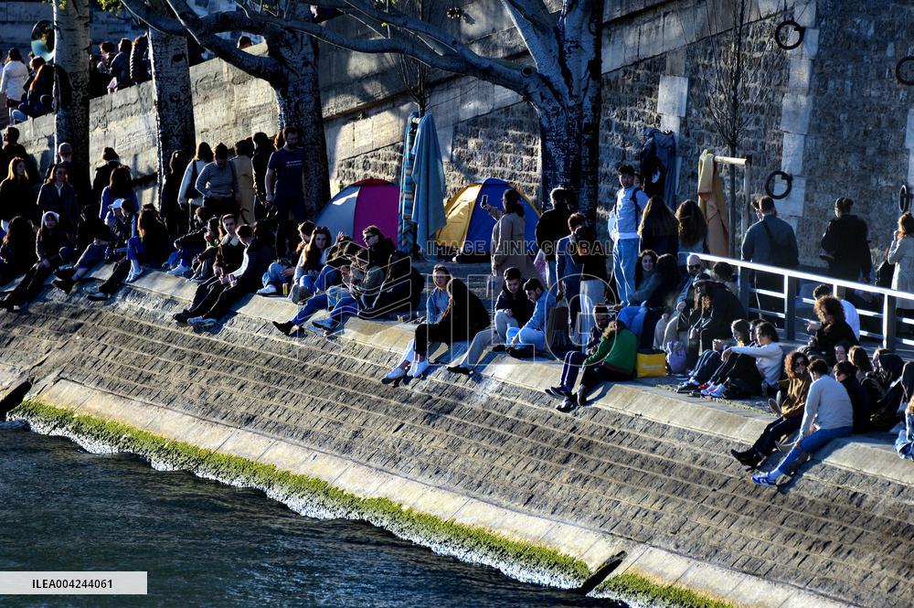 First Rays of Spring Along the Seine - Paris