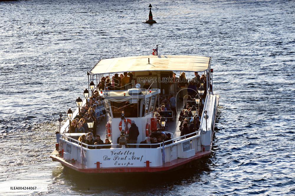 First Rays of Spring Along the Seine - Paris