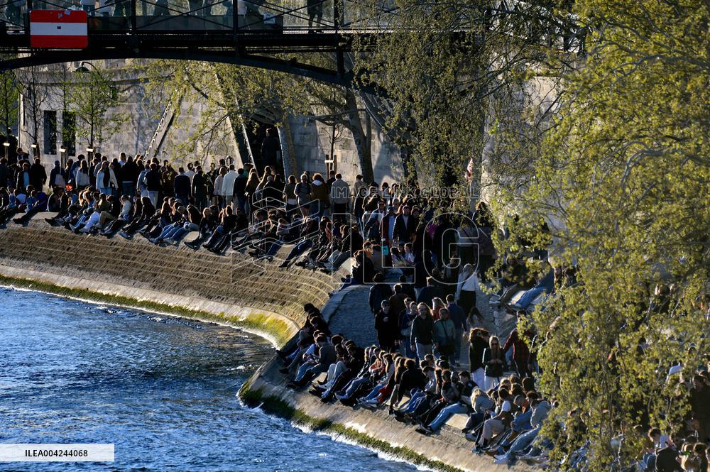 First Rays of Spring Along the Seine - Paris