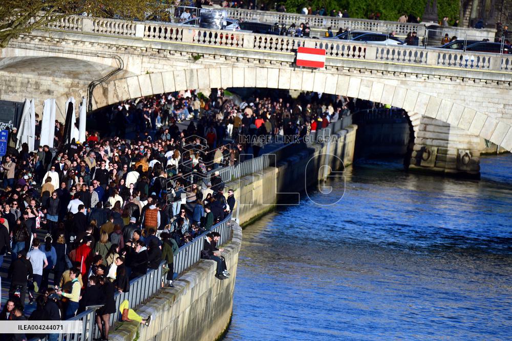 First Rays of Spring Along the Seine - Paris
