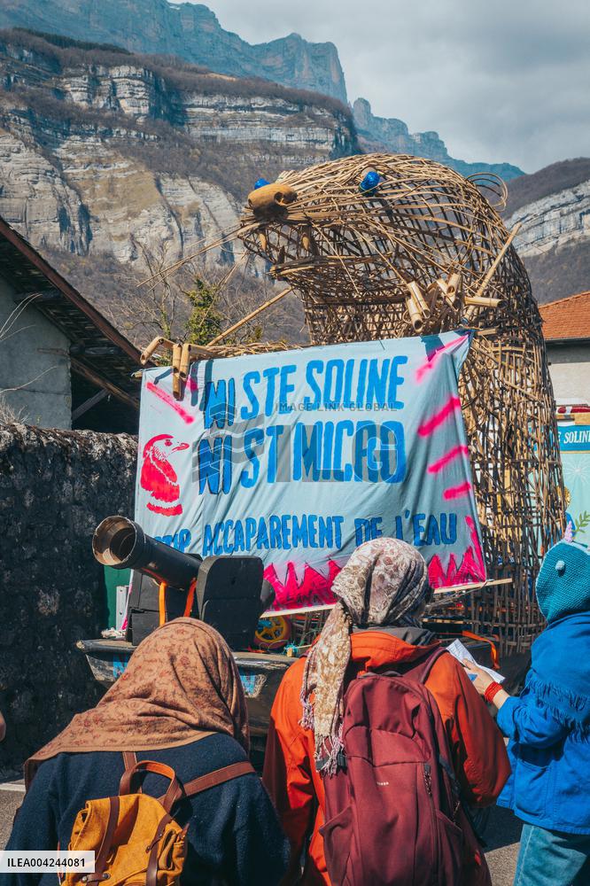 Demonstration Against STMicro and Soitec Expansion - Bernin