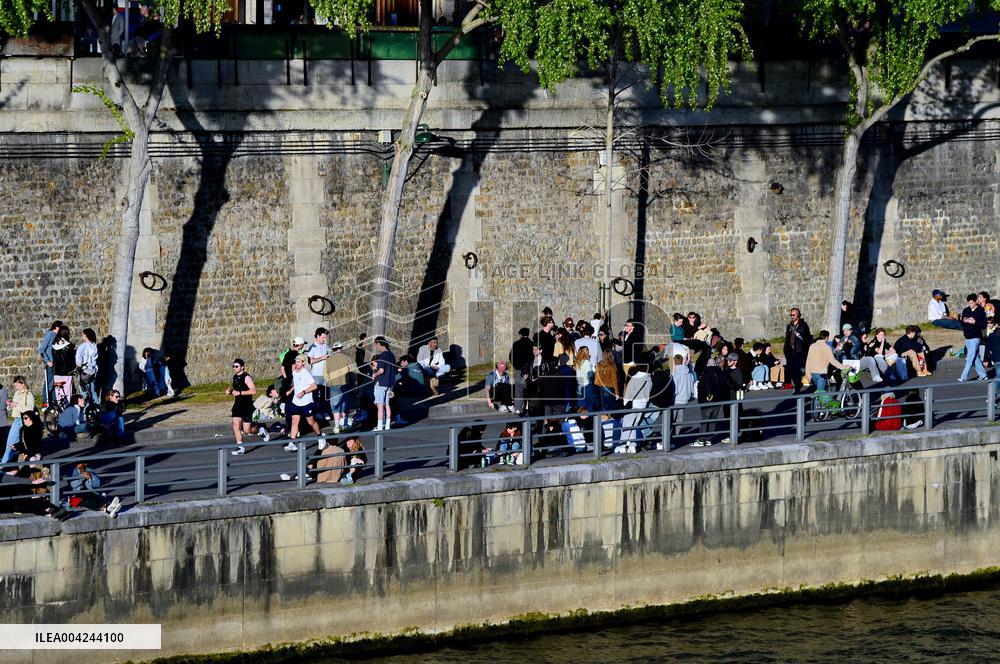 First Rays of Spring Along the Seine - Paris