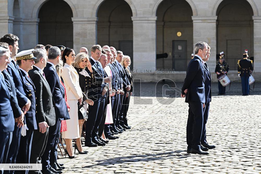Welcoming Ceremony For The Danish Royal Couple - Paris