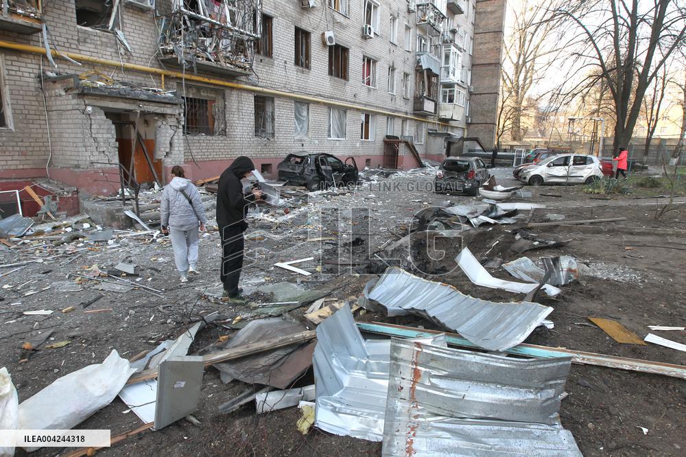 Russian drone strikes outside Dnipro apartment block
