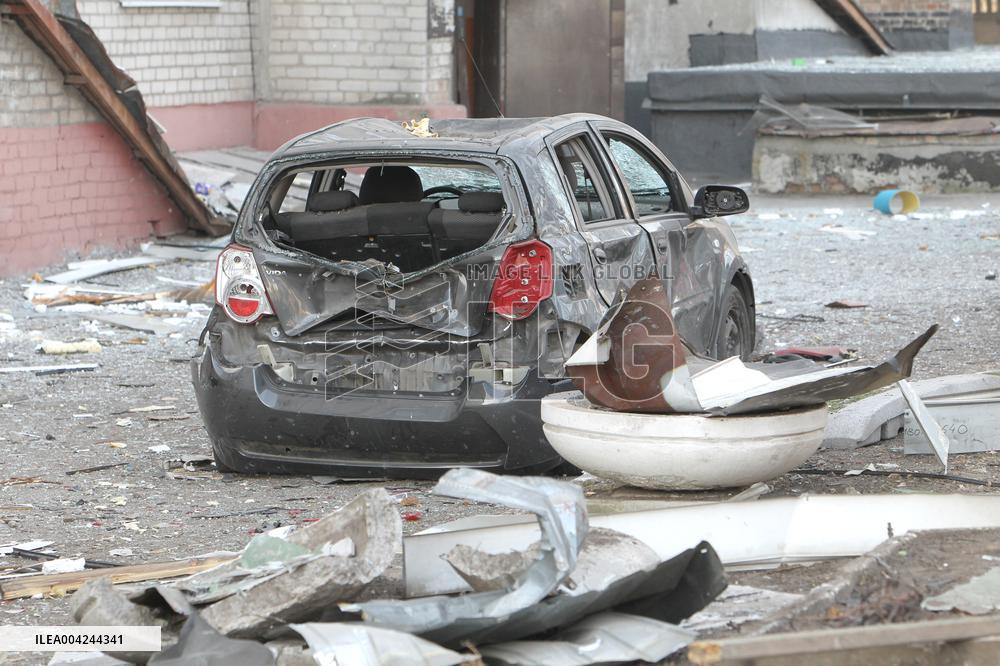 Russian drone strikes outside Dnipro apartment block