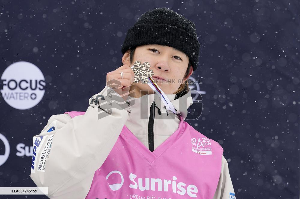 Snowboarding: World championships