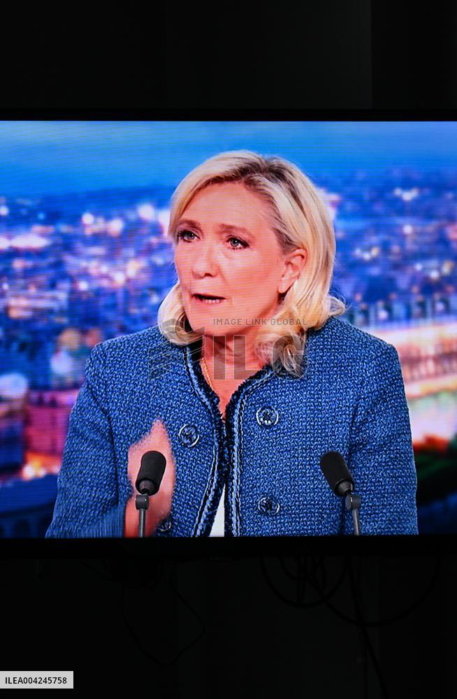 Marine Le Pen is the guest on TF1's after her political inegibility