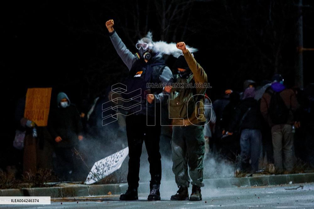 Protest in Ankara over jailing of Erdogan's main rival