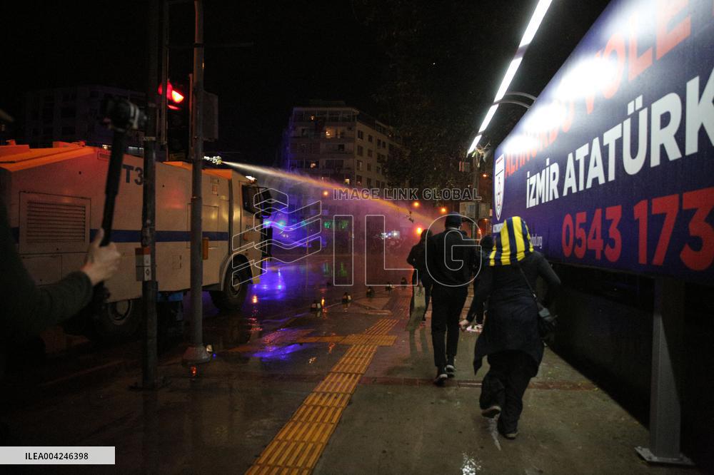 Protest in Izmir over jailing of Erdogan's main rival