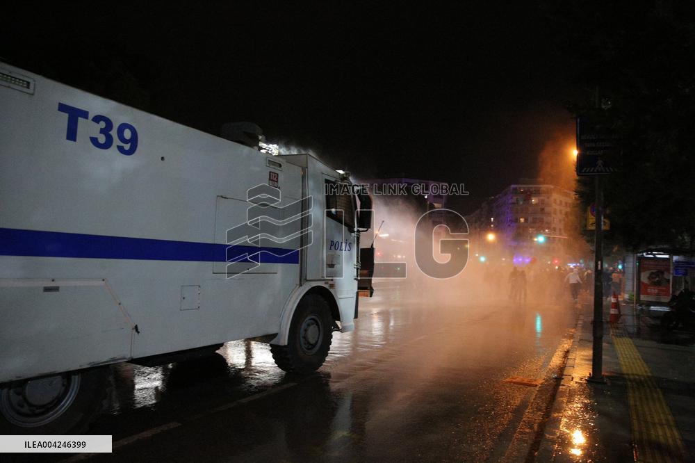 Protest in Izmir over jailing of Erdogan's main rival