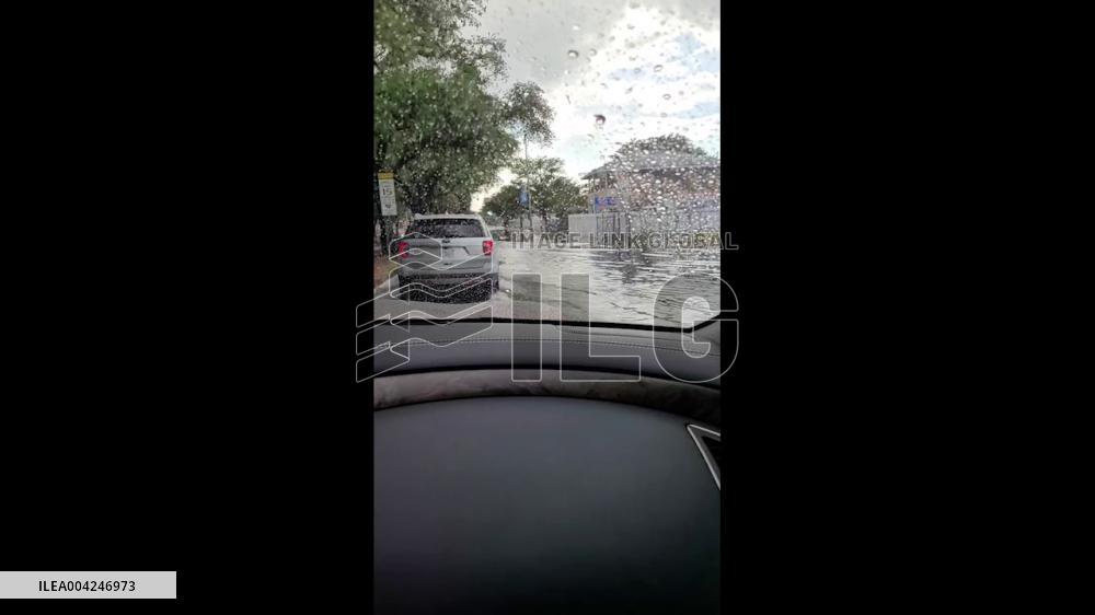 US: Miami Under Water as Heavy Rain Causes Flash Flooding