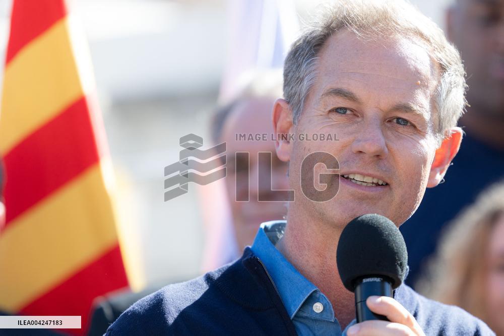 Marie Barsacq Visit To Nice