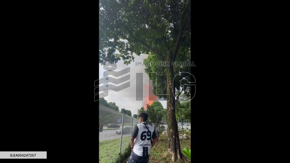 Malaysia: Gas Pipeline Fire Erupts in Puchong, Prompting Evacuations 2