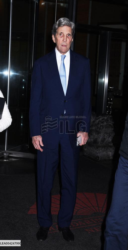 John Kerry Outside His Hotel - NYC