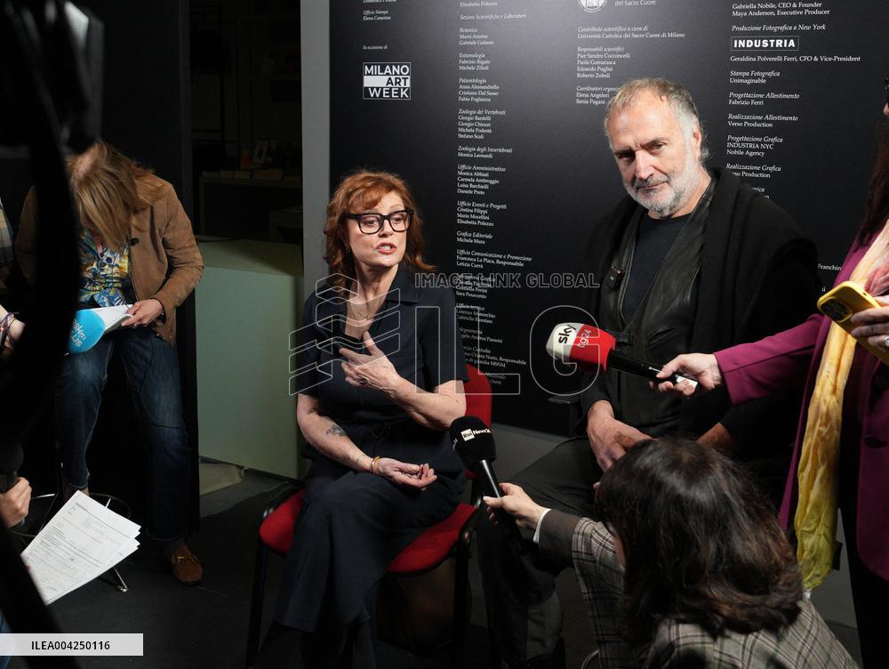 Susan Sarandon Joins Fabrizio Ferri for Breath Taking at Milan Art Week - Milan