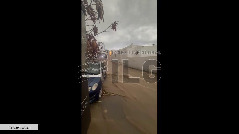 Greece: Severe Storms Batter Cyclades, Triggering Flooding 3