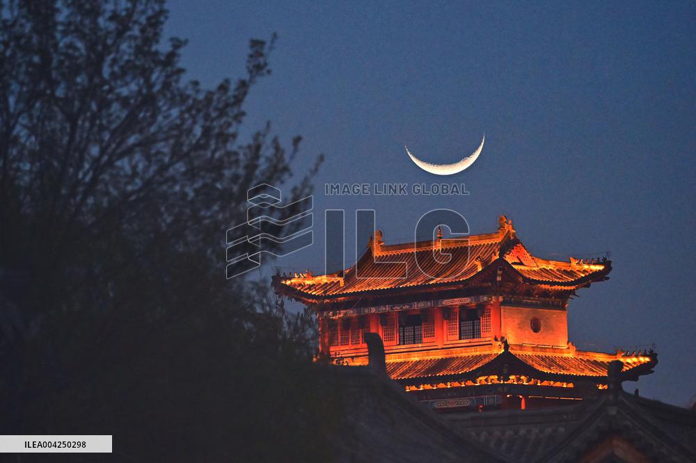 largest Waxing Crescent Moon in Qingzhou