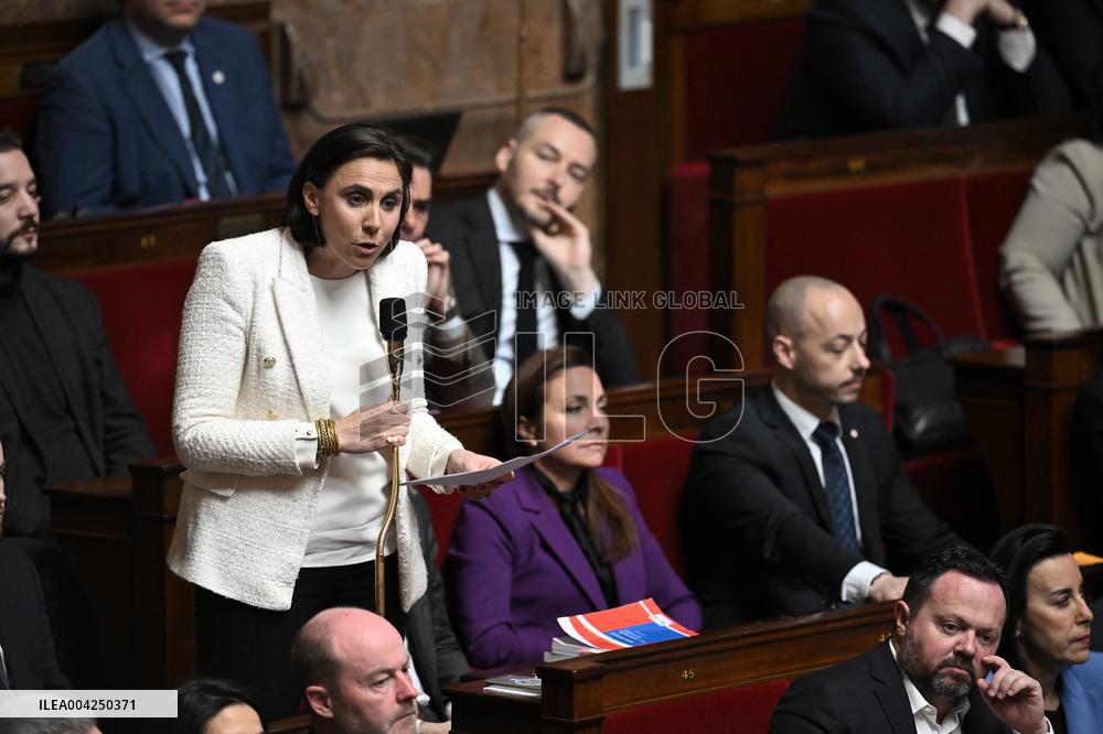 Questions To The Government - Paris