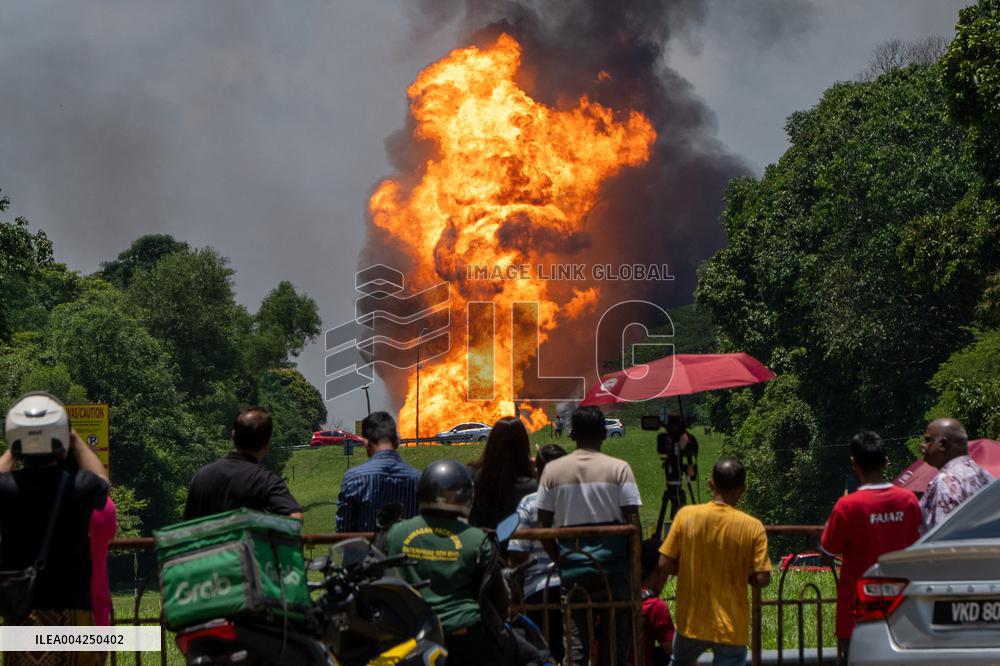 63 Hospitalized After Malaysia Pipeline Fire - Malaysia