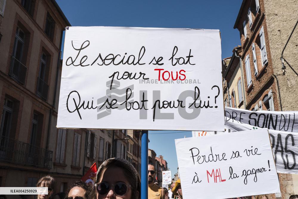 Social Sector Workers Demonstrate - Montauban