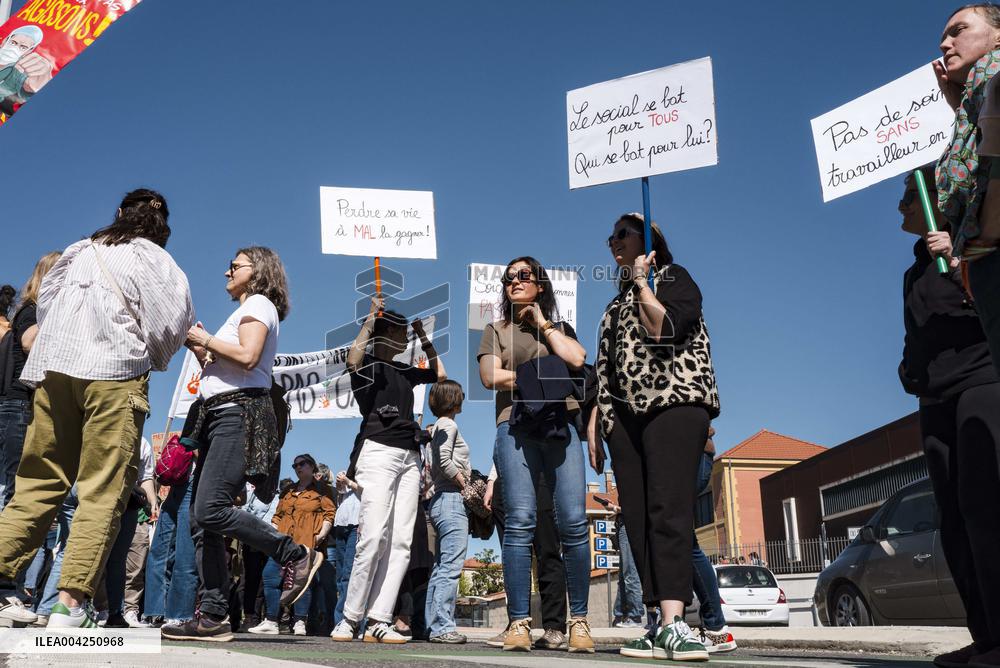 Social Sector Workers Demonstrate - Montauban