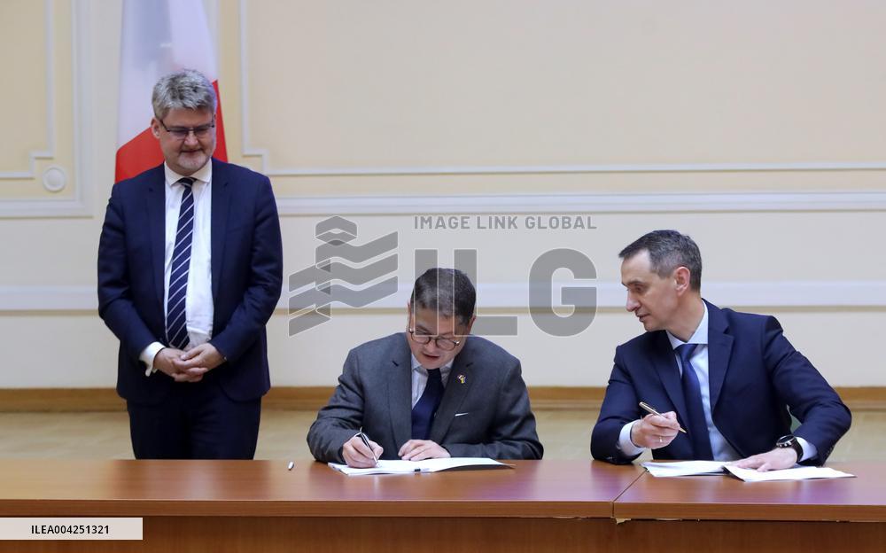 Agreements in healthcare signed between France and Ukraine as part of reconstruction program