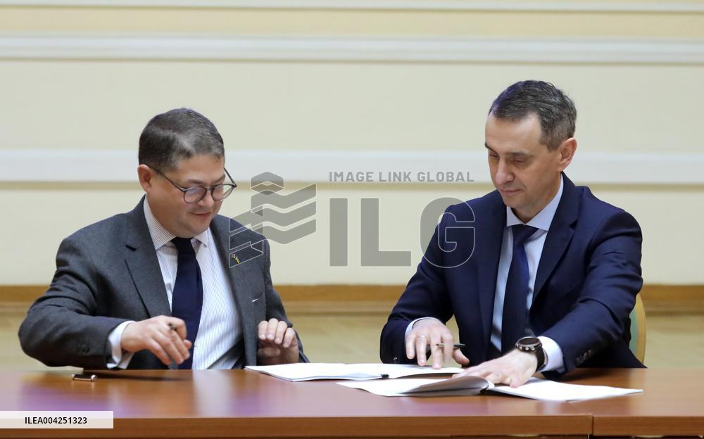 Agreements in healthcare signed between France and Ukraine as part of reconstruction program