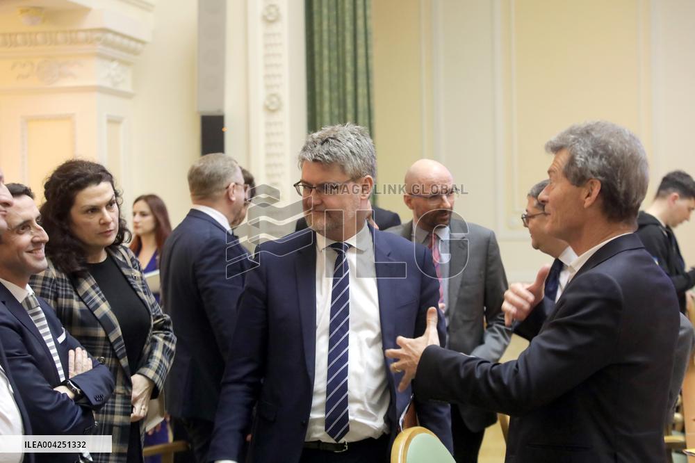 Agreements in healthcare signed between France and Ukraine as part of reconstruction program