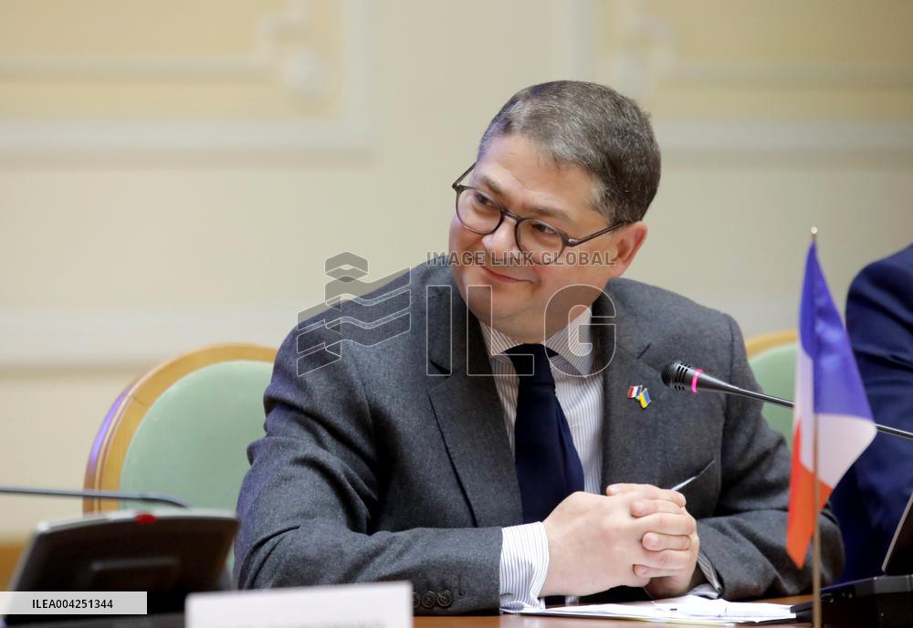 Agreements in healthcare signed between France and Ukraine as part of reconstruction program