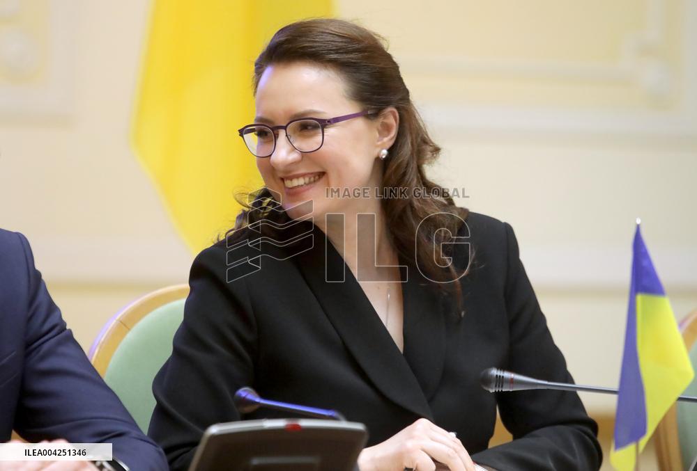 Agreements in healthcare signed between France and Ukraine as part of reconstruction program