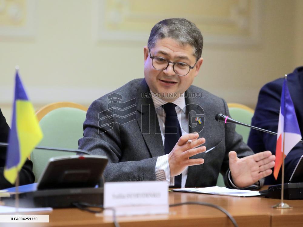 Agreements in healthcare signed between France and Ukraine as part of reconstruction program