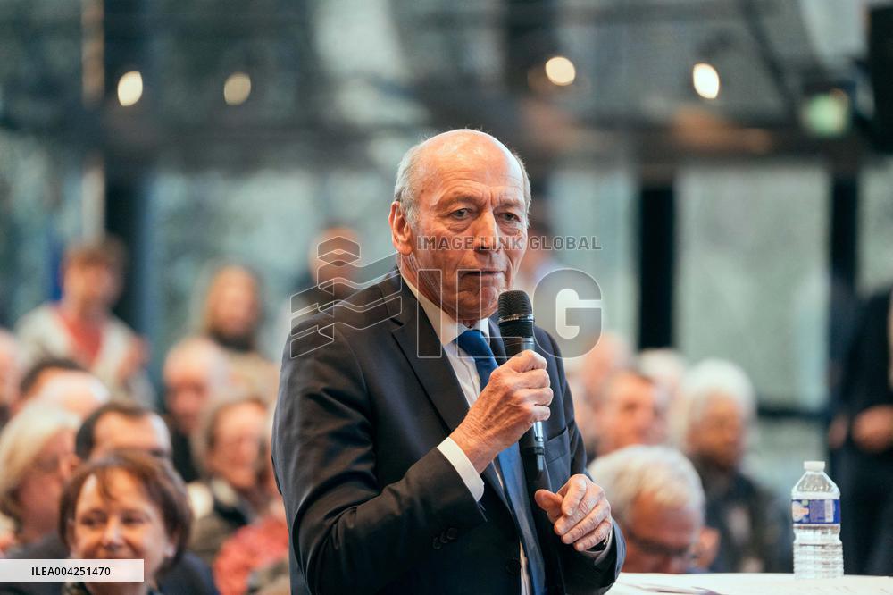 Bruno Retailleau meeting for the presidency of the Les Republicans group - Paris AJ