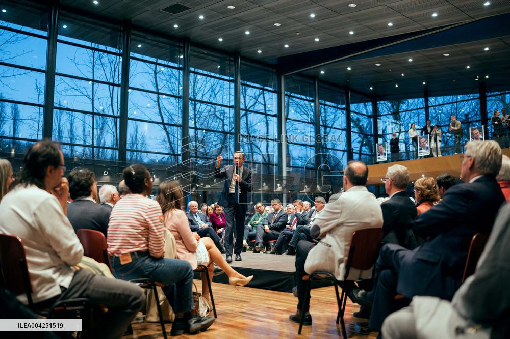 Bruno Retailleau meeting for the presidency of the Les Republicans group - Paris AJ