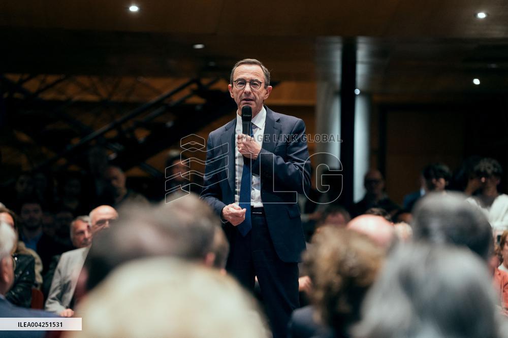 Bruno Retailleau meeting for the presidency of the Les Republicans group - Paris AJ