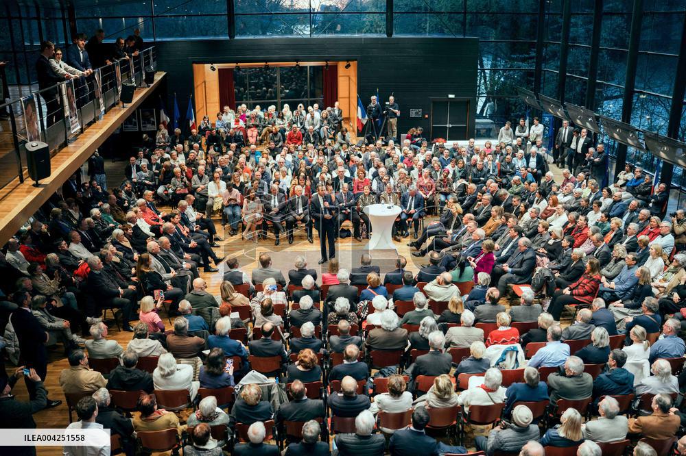 Bruno Retailleau meeting for the presidency of the Les Republicans group - Paris AJ