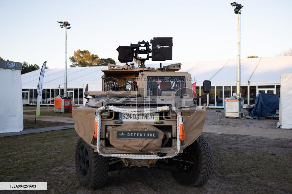 SOFINS Military Exhibition Opening day - Martignas-sur-Jalle