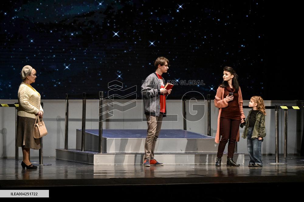 Mysterious Night Murder of a Dog play premieres in Zaporizhzhia