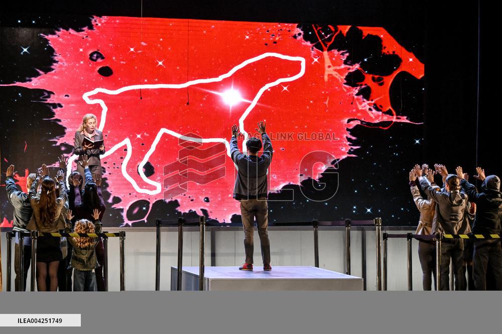 Mysterious Night Murder of a Dog play premieres in Zaporizhzhia