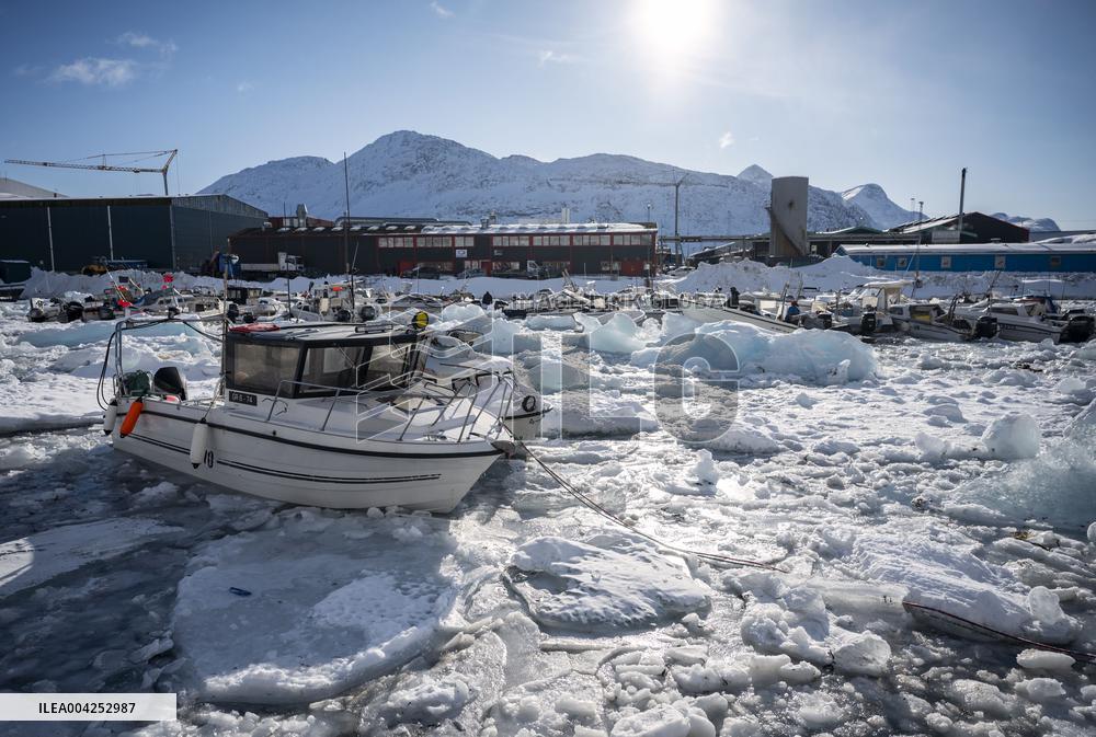 FISHING PORT NUUK GREENLAND