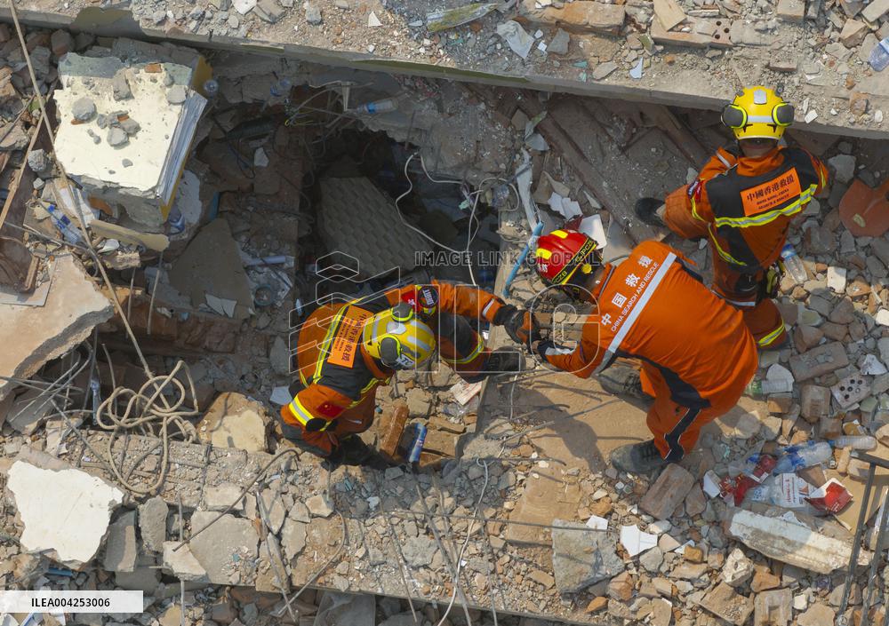 Rescuers Unite in Myanmar Quake Relief Efforts - Mandalay