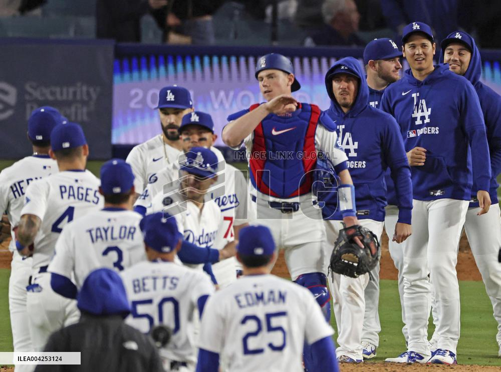 Baseball: Braves vs. Dodgers