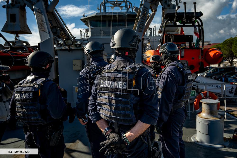 Illustration Douane at La-Seyne-sur-Mer