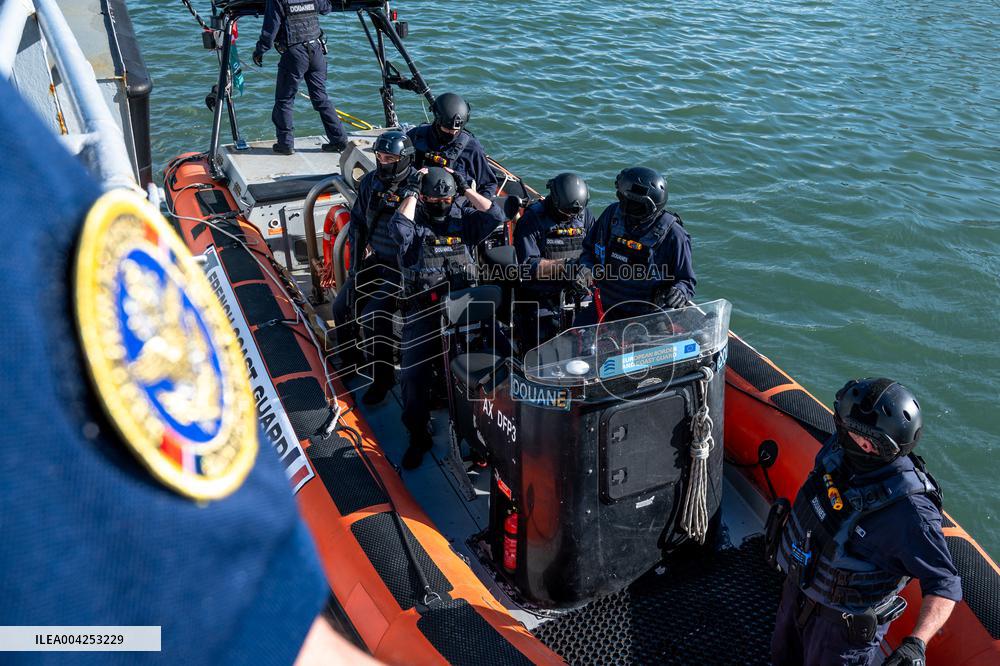 Illustration Douane at La-Seyne-sur-Mer