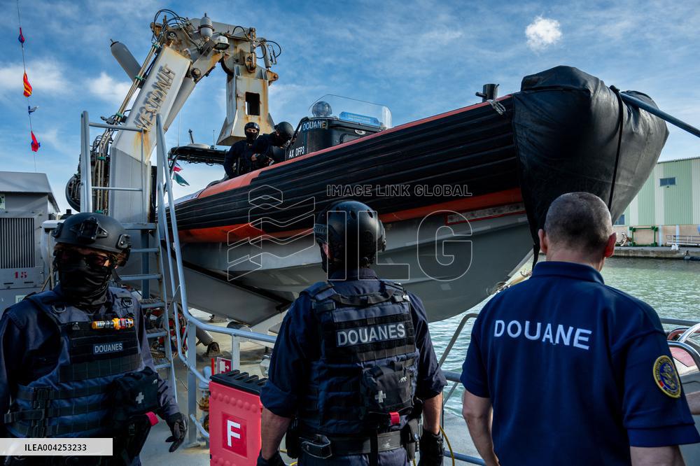 Illustration Douane at La-Seyne-sur-Mer