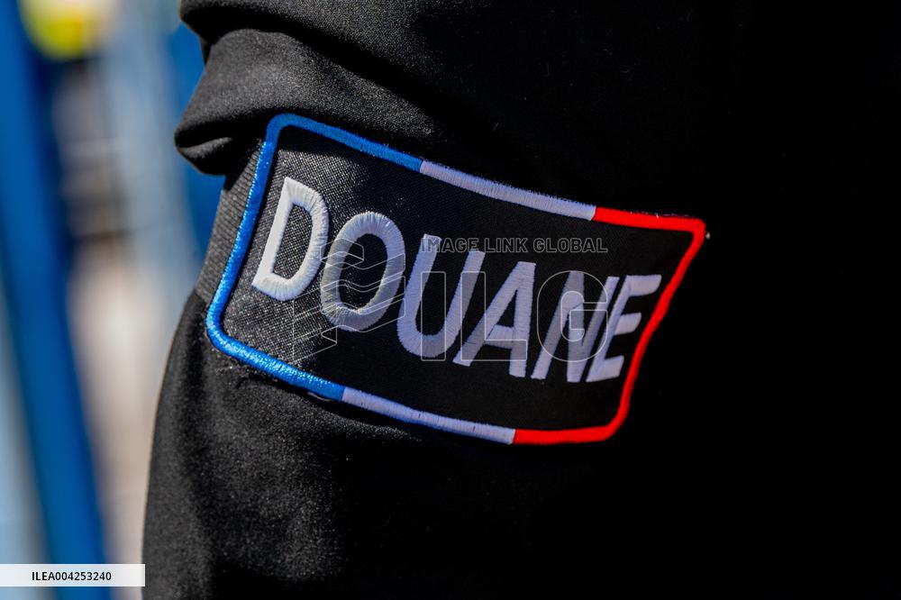 Illustration Douane at La-Seyne-sur-Mer