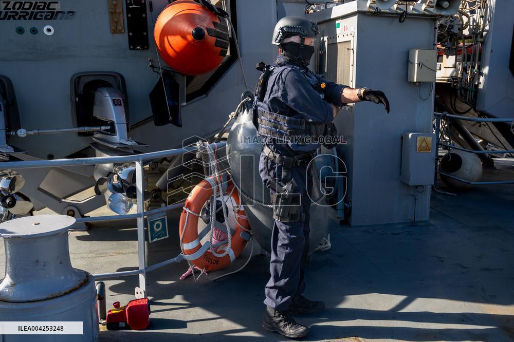 Illustration Douane at La-Seyne-sur-Mer