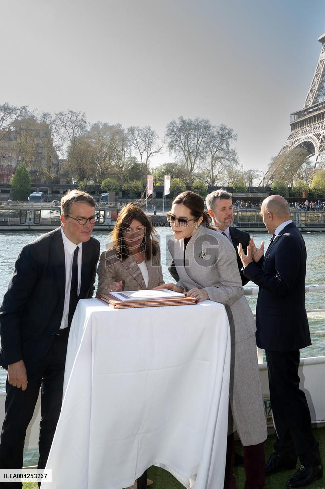Danish Royal Couple Welcomed By The Mayor Of Paris - Paris