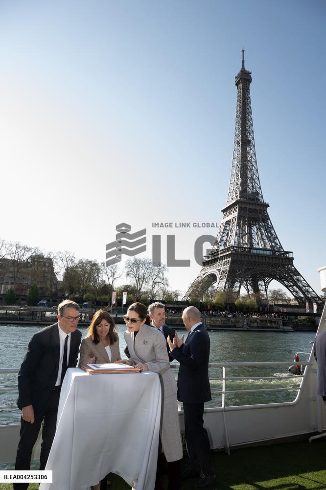 Danish Royal Couple Welcomed By The Mayor Of Paris - Paris